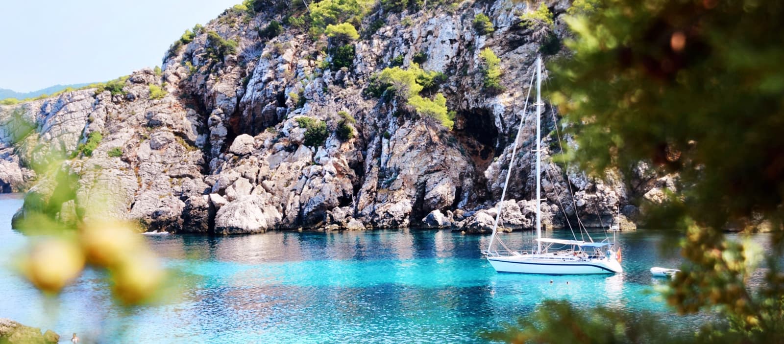 Descubre las Joyas Ocultas de Ibiza: Las Mejores Calas Secretas que No Querrás Perderte